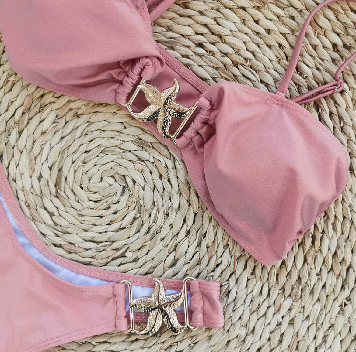 Bikini rosa atardecer