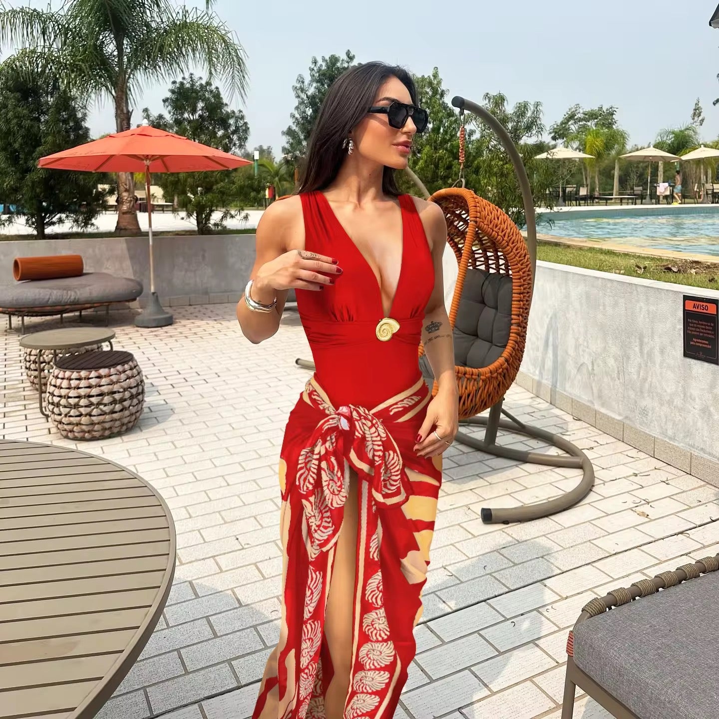 Enterizo golden y falda de verano