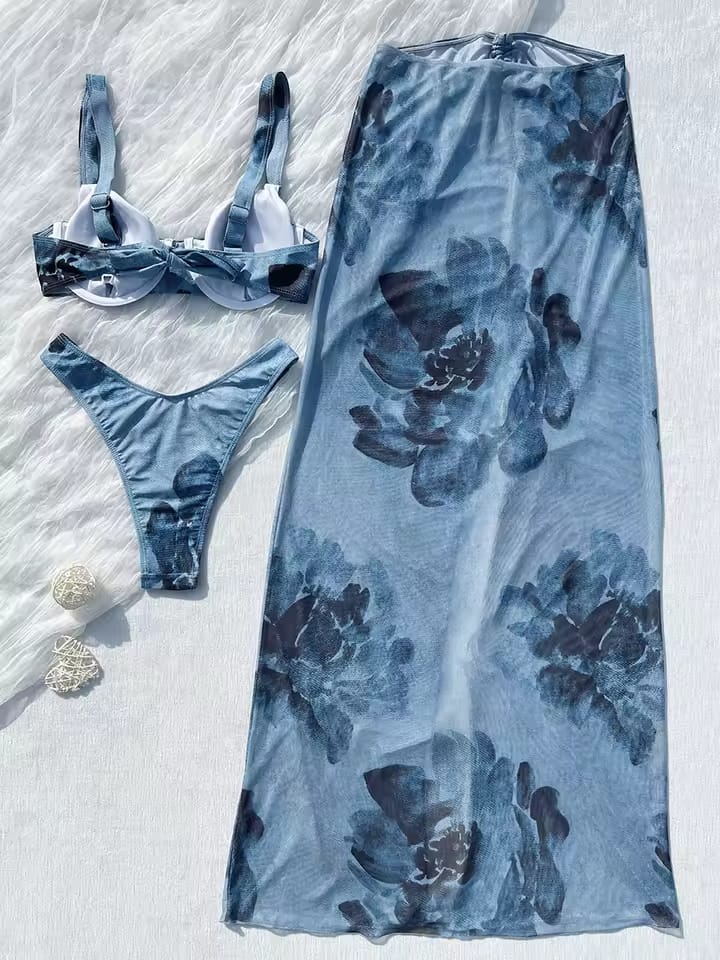 Bikini cielo marino de verano