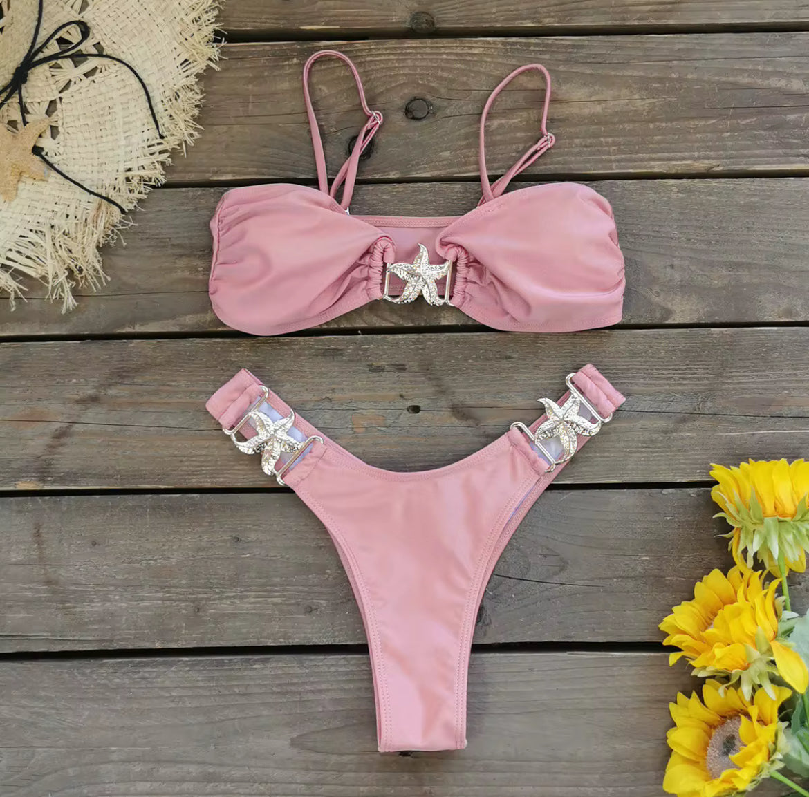 Bikini rosa atardecer